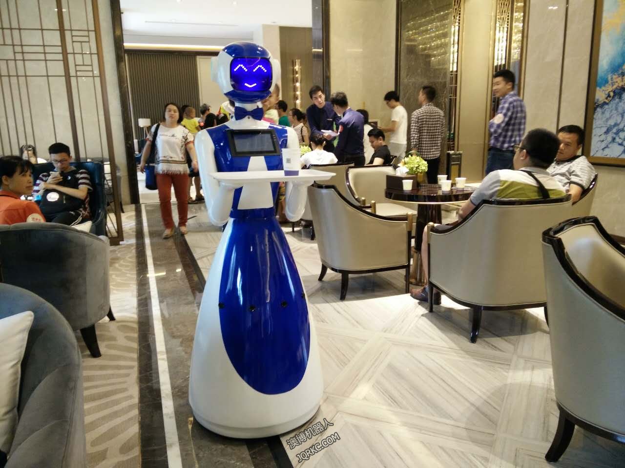 機器人做的披薩，你敢吃嗎？